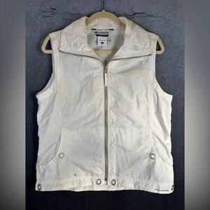 Columbia White Lightweight Vest for Outdoor Adventures